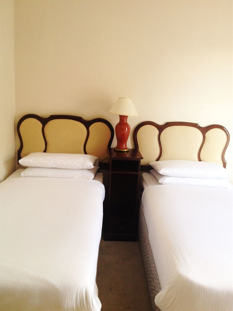 The Residence Hotel Galway Bagian luar foto